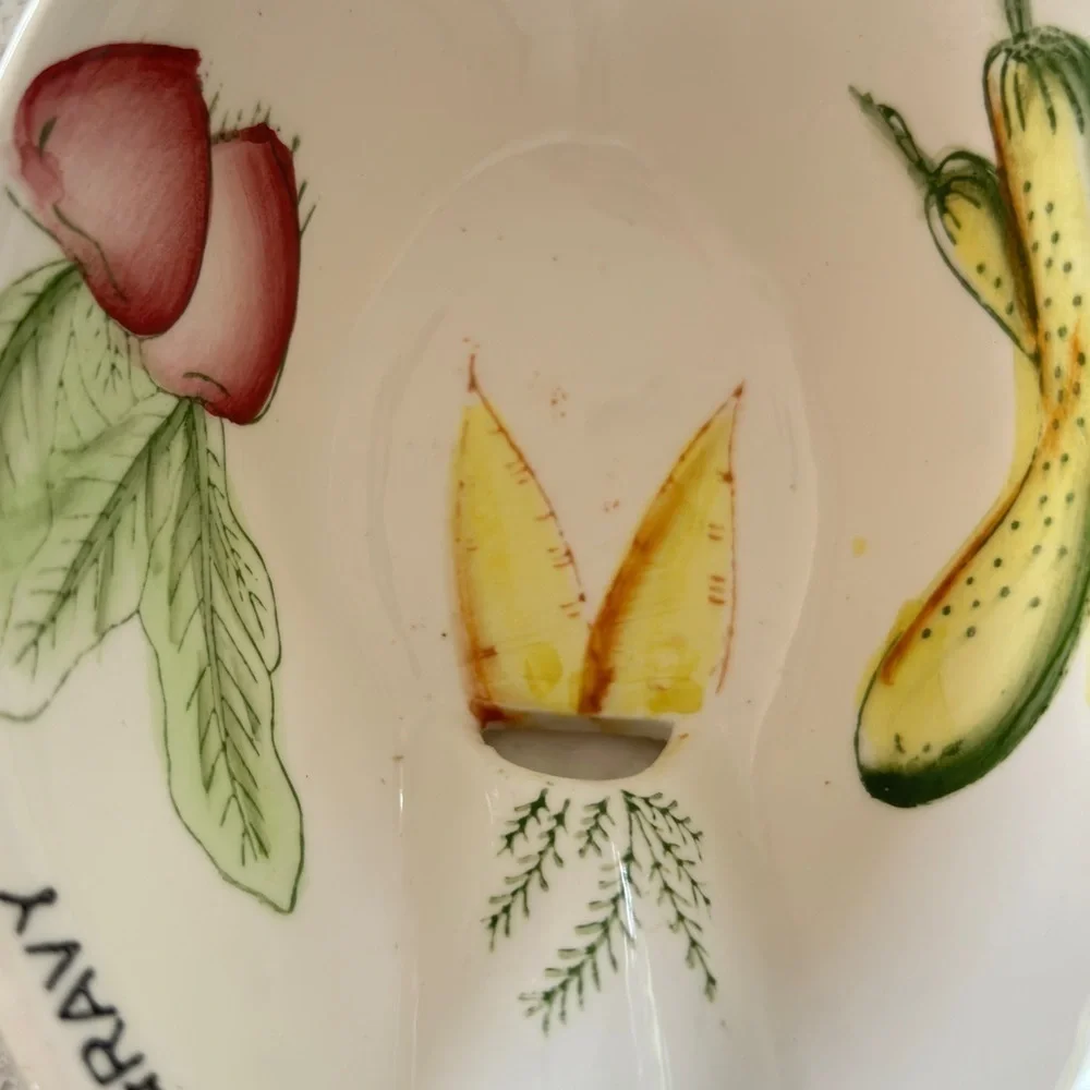 Vintage Gravy Boat Ceramic No-Drip Gravy Separator Server Vegetable Design Japan